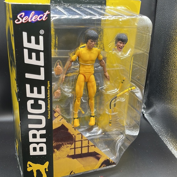 Diamond Select Toys Toys Diamond Select Toys Bruce Lee Yellow
